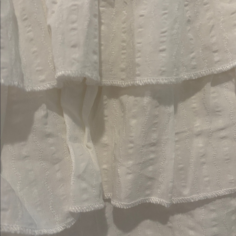 Vici Ivory Ruffle Crop Top - Picture 2 of 3